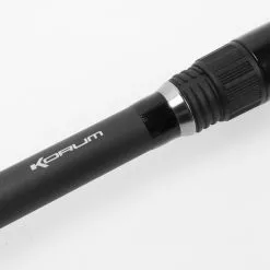 Korum Carp Rod 13ft 3.5lbs | SHOWMODEL | ALLEEN AF TE HALEN IN ONS MAGAZIJN -Klein Materiaal Winkel carp1 42